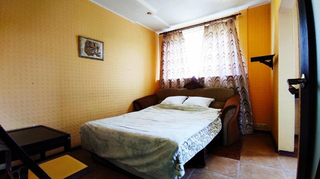 Two-Room Apartment Metro Levada Kharkov Ngoại thất bức ảnh