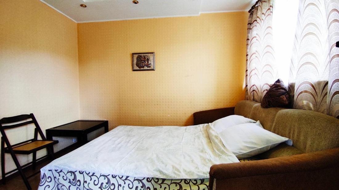 Two-Room Apartment Metro Levada Kharkov Ngoại thất bức ảnh
